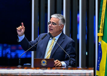Ação no TSE contra cinebiografia de Bolsonaro é censura prévia, acusa Girão — Senado Notícias