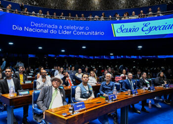 Papel dos líderes comunitários é destacado em sessão do Senado — Senado Notícias